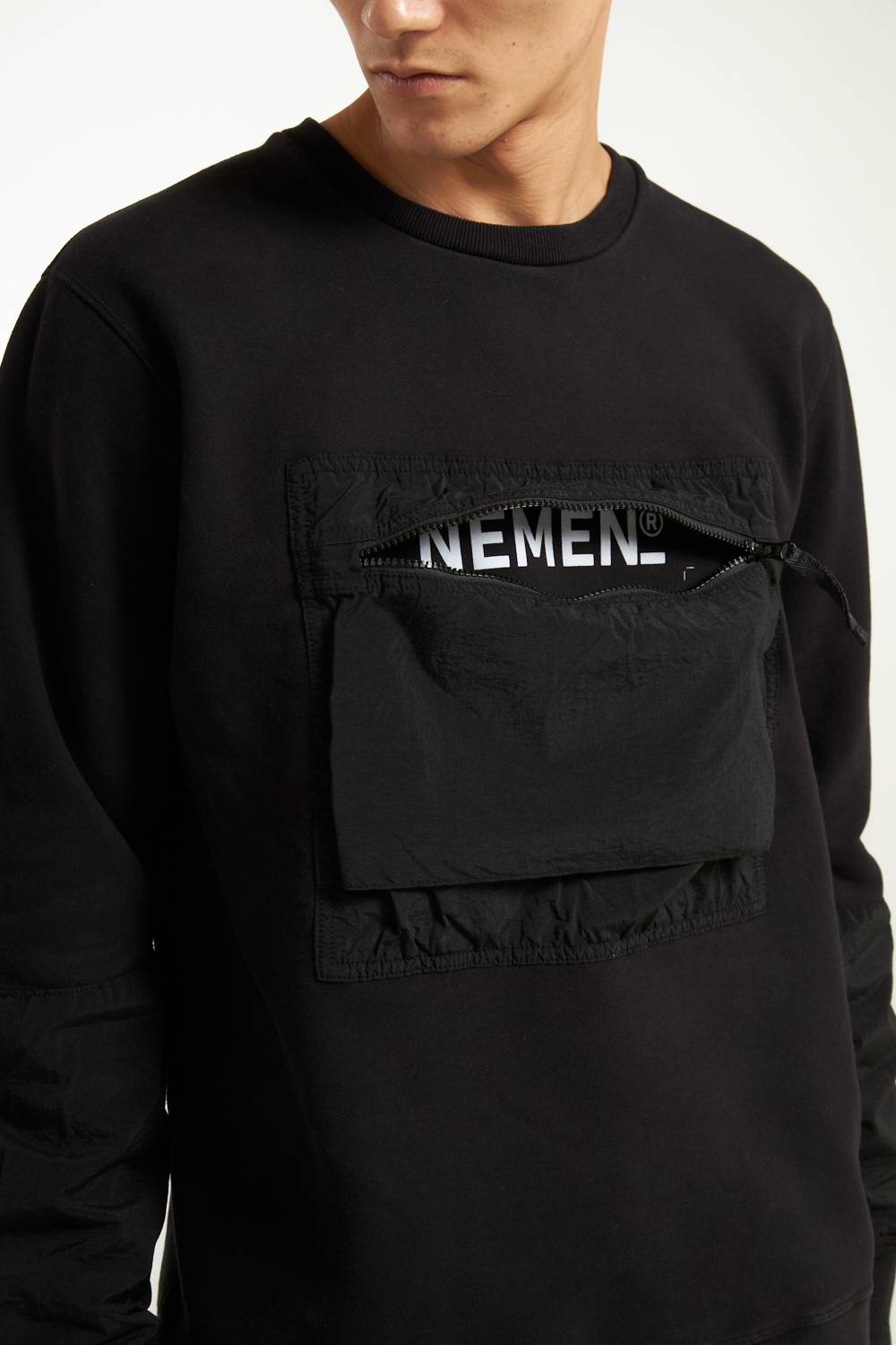 NemeN NMN_E23130F_111 [JYNX – CHEST POCKET ROUNDNECK] Vendita Economica
