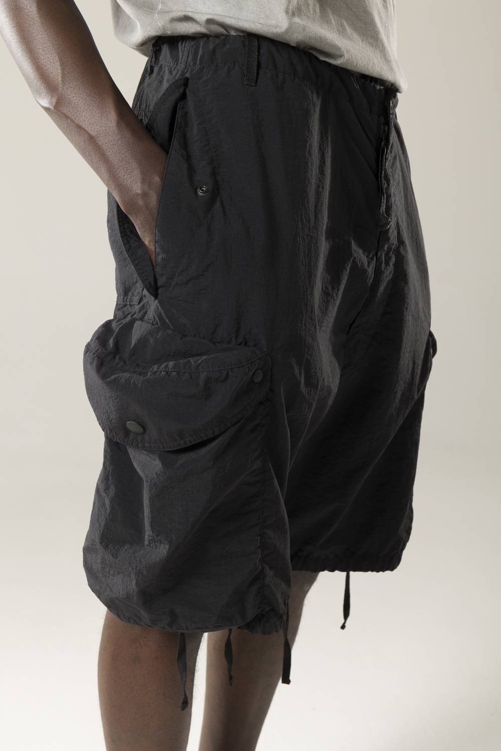 NemeN NMN_E22034P_111 [AKIRA CARGO SHORT] In Vendita