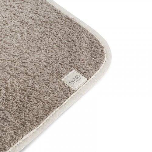 Nanán Sacca asilo in spugna con asciugamano beige Presa