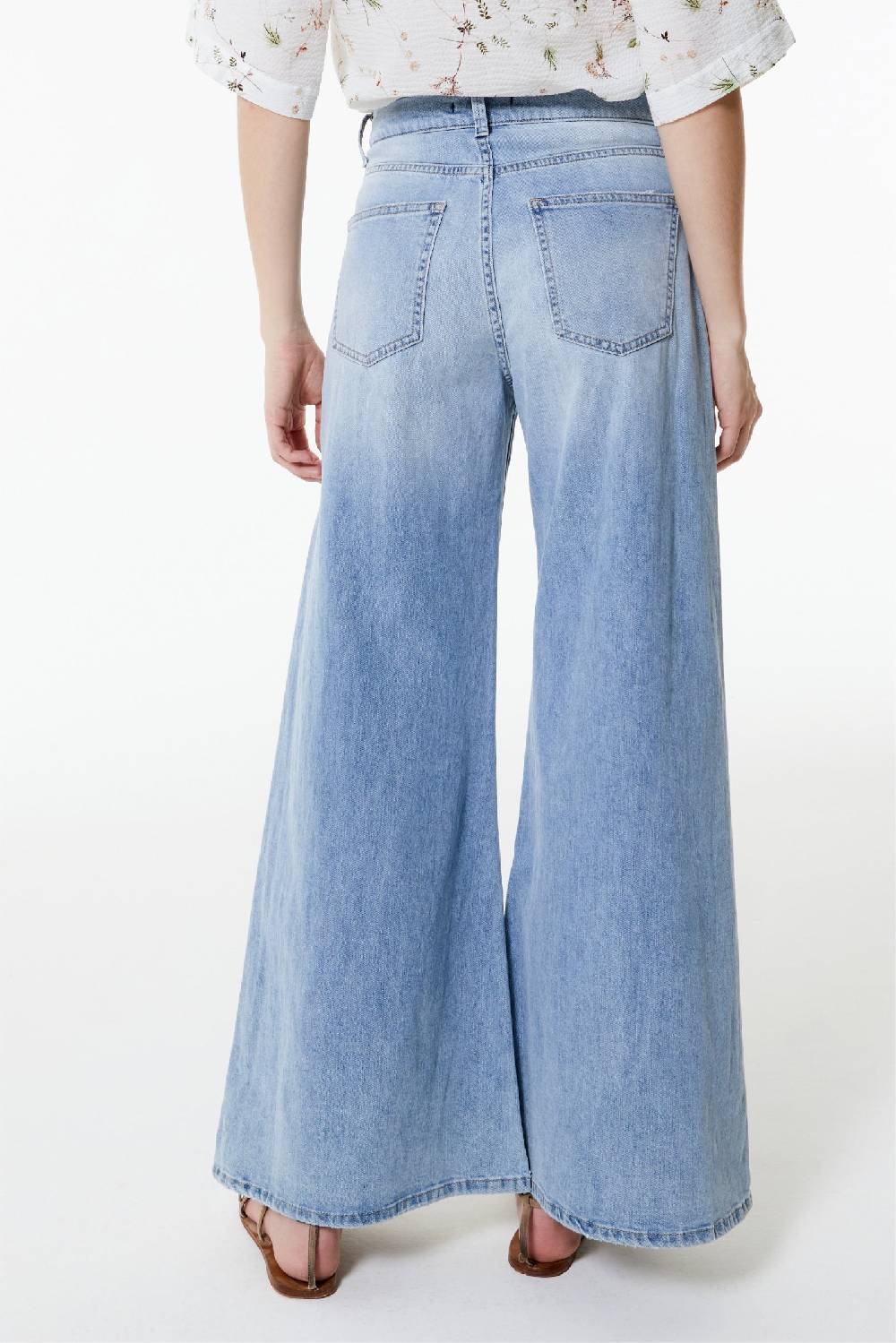 Kristina Ti ISOTTA - Butterfly Jeans Presa