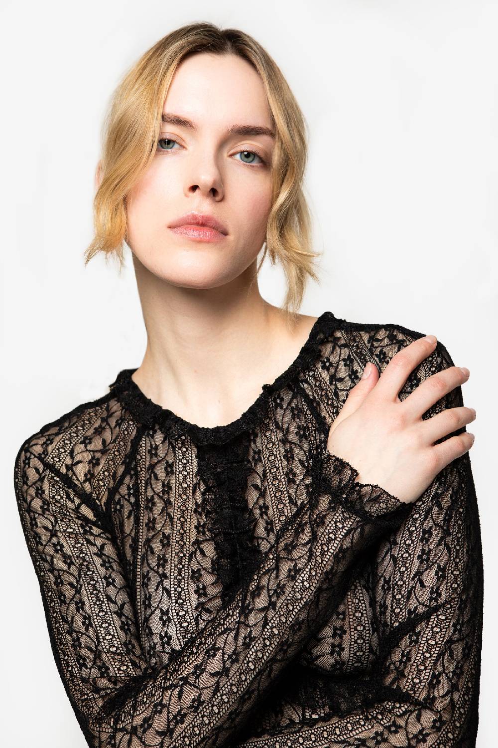 Kristina Ti YVONNE - Undress crew neck lace bodysuit