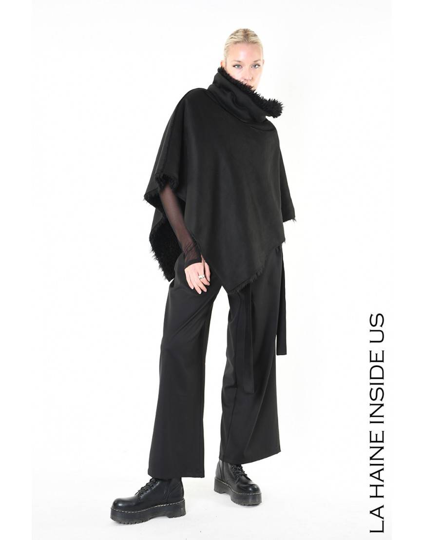La haine inside us 4- LW862 PONCHO UNISEX D Nero