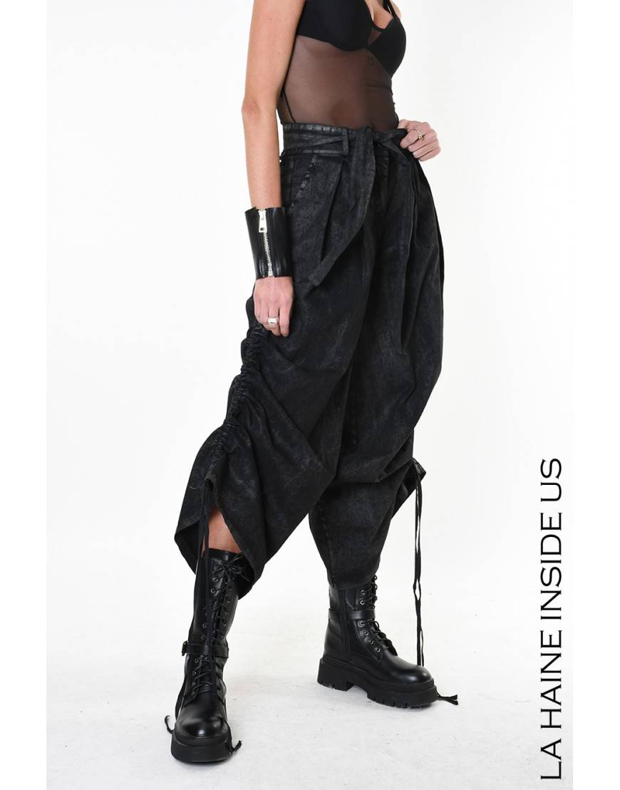 La haine inside us 4B LW879 PANTALONE Nero Negozi Online