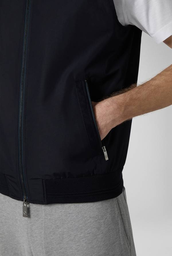 Lab. Pal Zileri Outerwear gilet in nylon ultra leggero Consegna Veloce