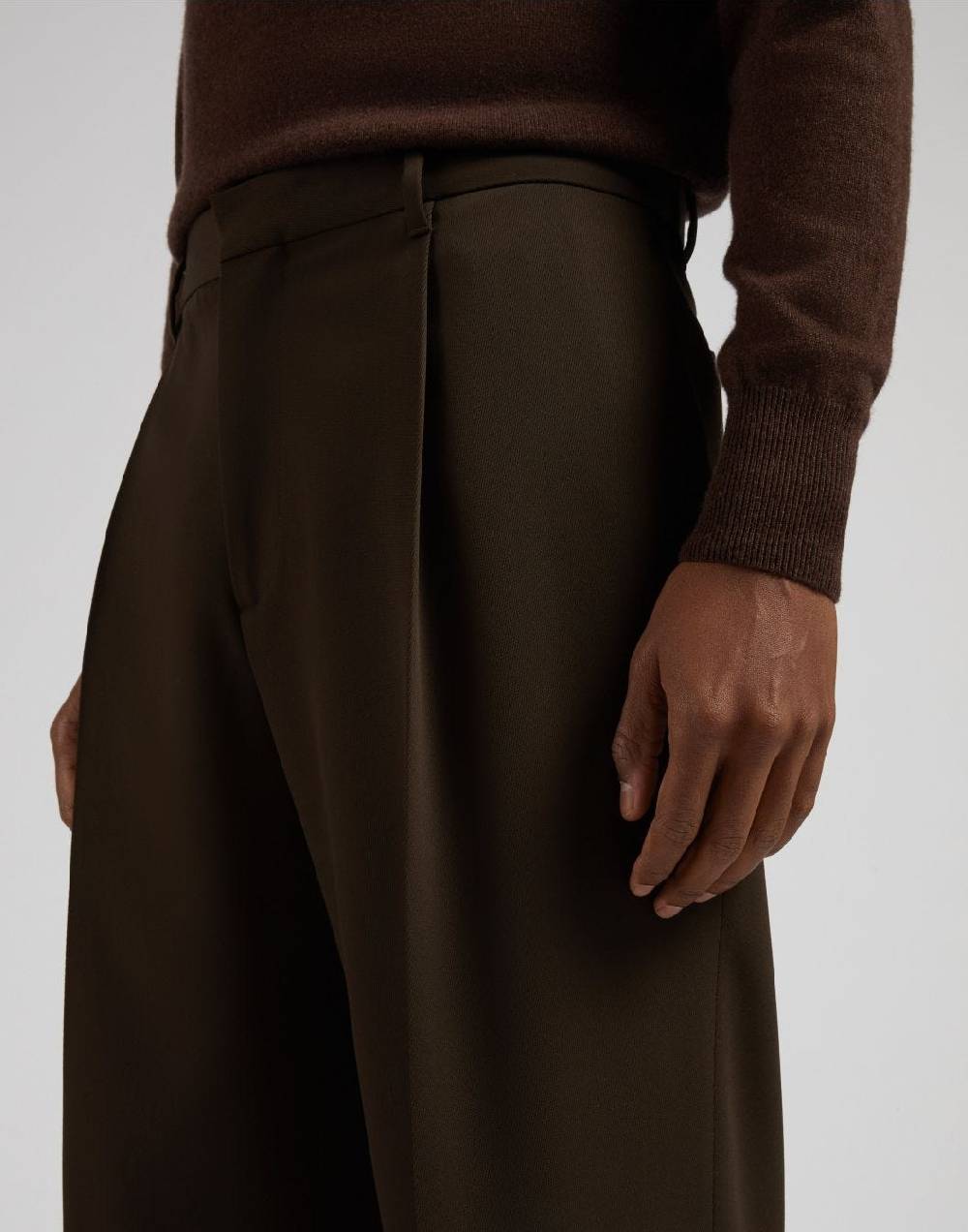Lardini Pantalone miami marrone in tessuto fluido di pura lana Vendita