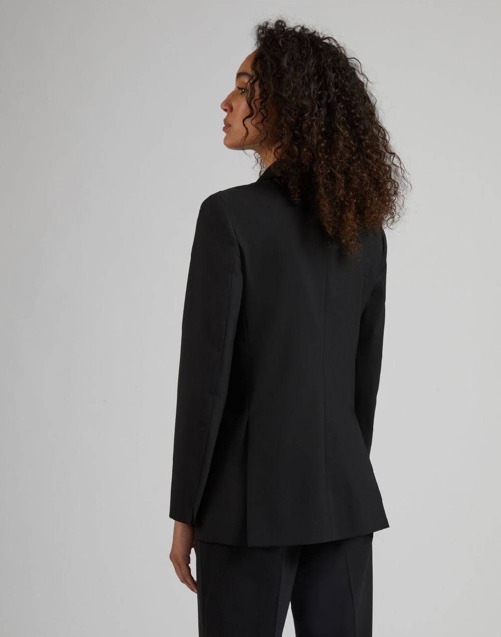 Lardini Blazer doppiopetto nero in tela di lana stretch Novità