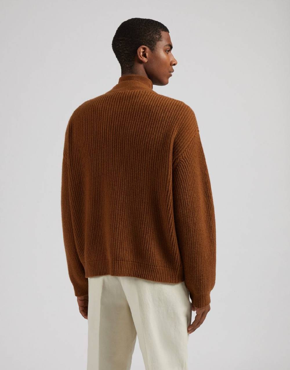 Lardini Cardigan nocciola in lana e cashmere In Vendita