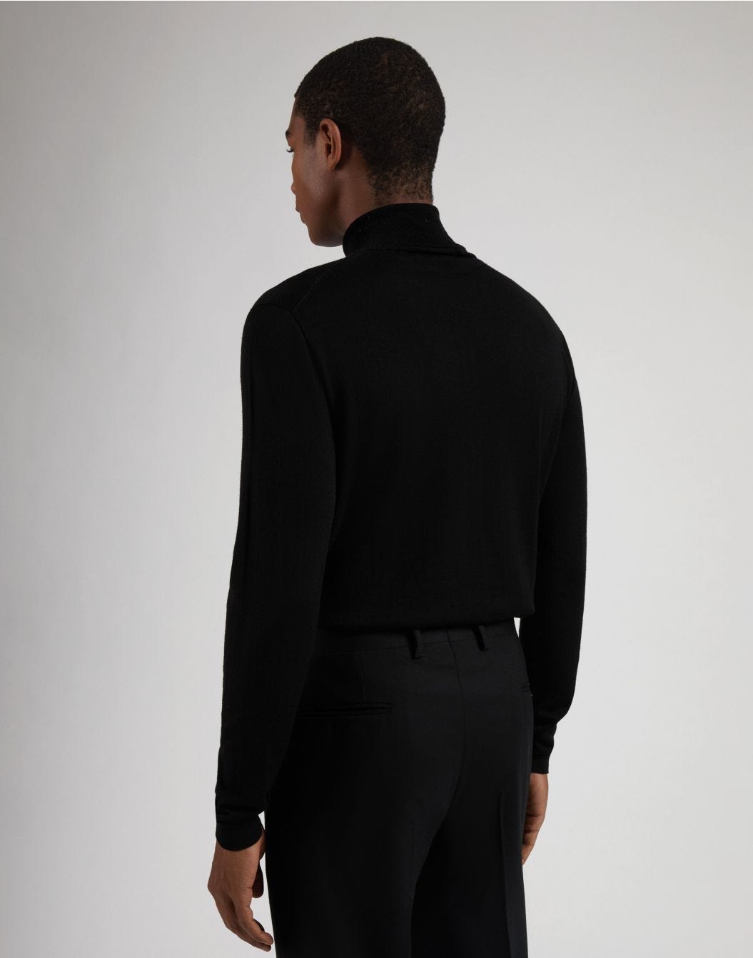 Lardini Dolcevita nero in lana merino, seta e cashmere Vendita Calda