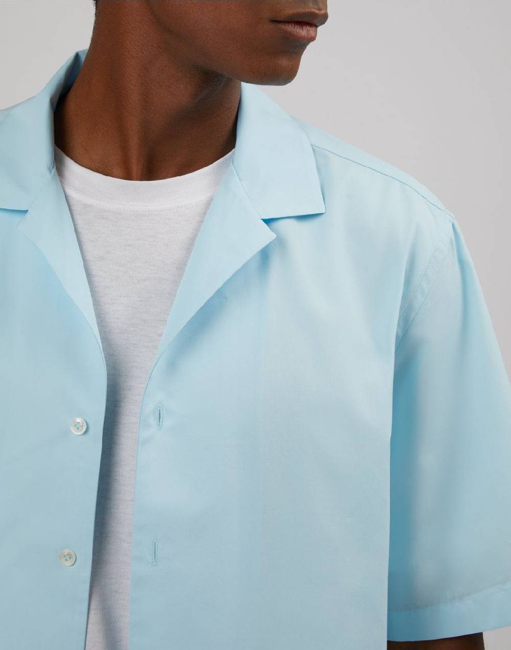 Lardini Camicia azzurra in popeline soft touch Italy