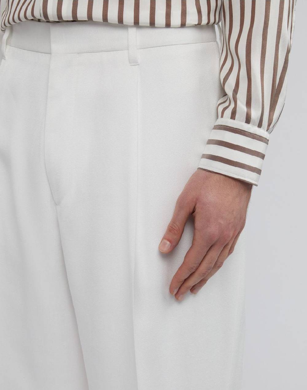 Lardini Pantalone comfort bianco in viscosa Spedizione Gratuita