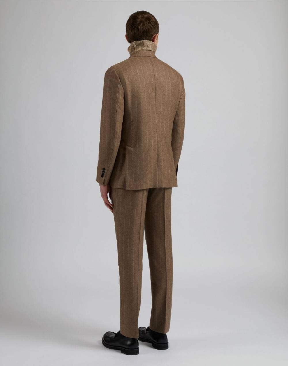 Lardini Abito special line in cashmere dai colori naturali Sconto