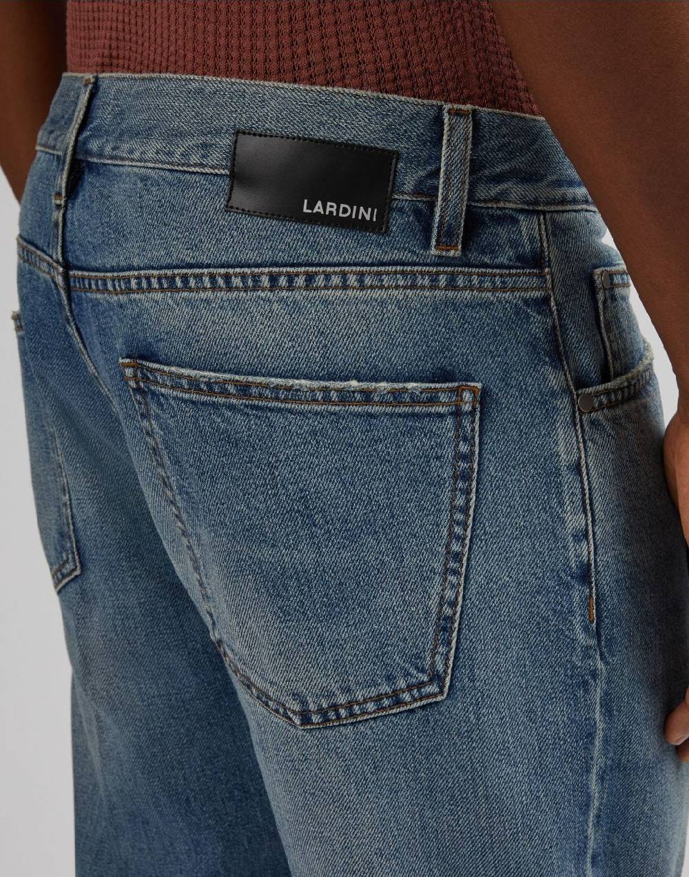 Lardini Jeans carrot in denim di cotone 2025