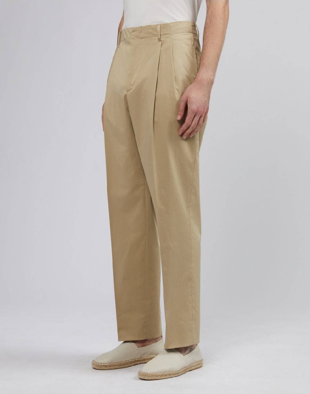 Lardini Pantalone beige in satin stretch di cotone In Saldo