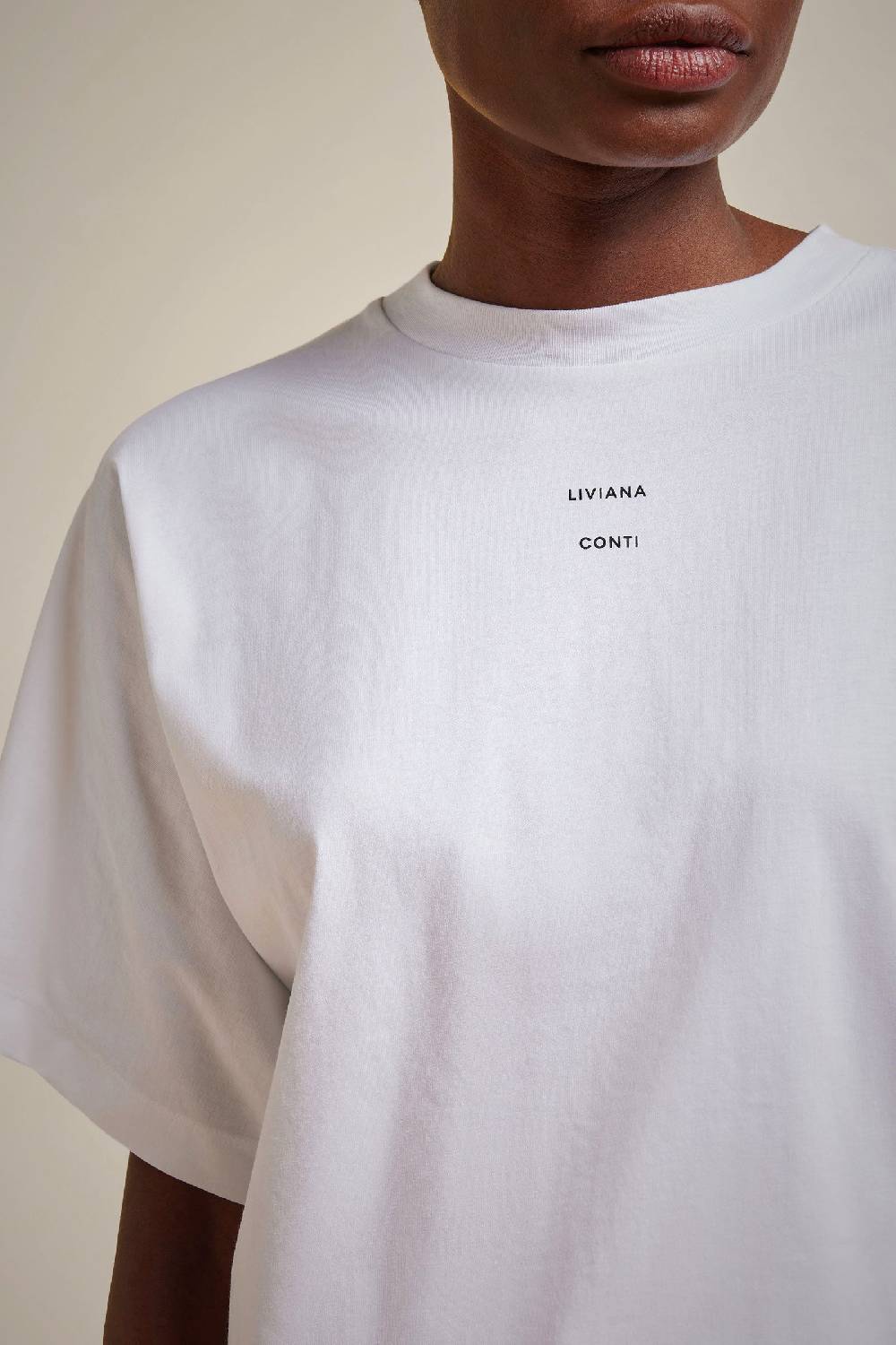 Liviana Conti T-SHIRT S4FF4SW67A01-0.L Spedizione Gratuita