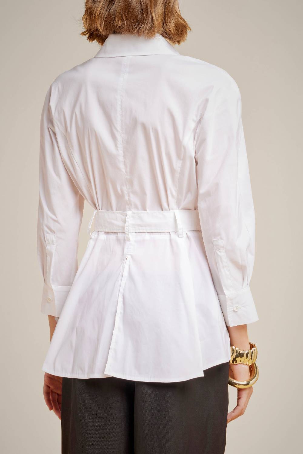 Liviana Conti CAMICIA CON FIOCCO S4LL4SK16A01-0.38 Vendita Calda