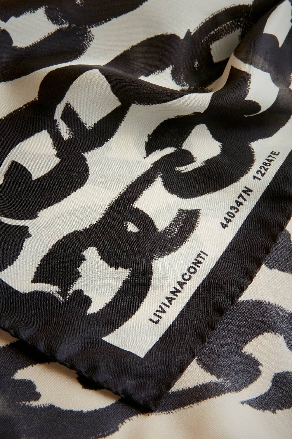 Liviana Conti FOULARD STAMPA CATEN S4AA4SF12CAT-5.NR Italy