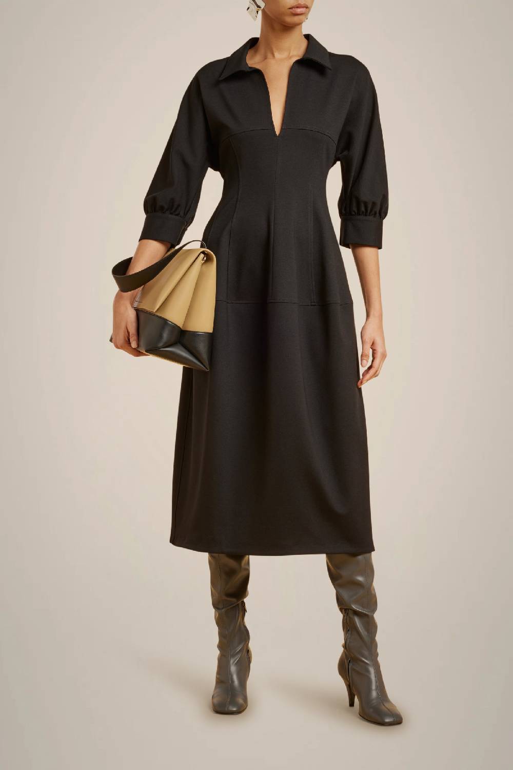 Liviana Conti ABITO SCOLLO A V W4LL4WI36Y69-0.38 Offerta