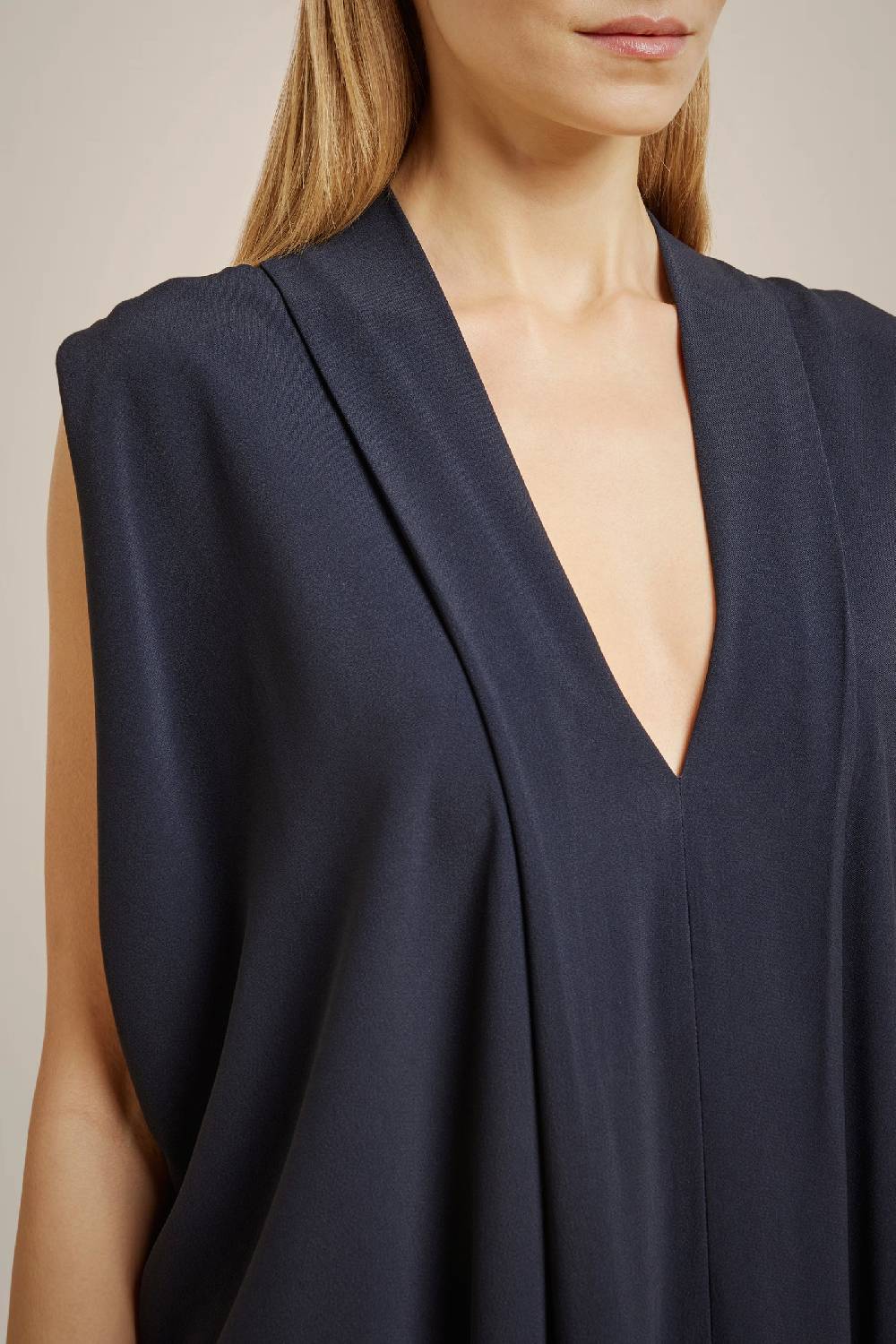 Liviana Conti ABITO DRAPPEGGIATO W4LL4WS35N08-0.38 Acquista Ora