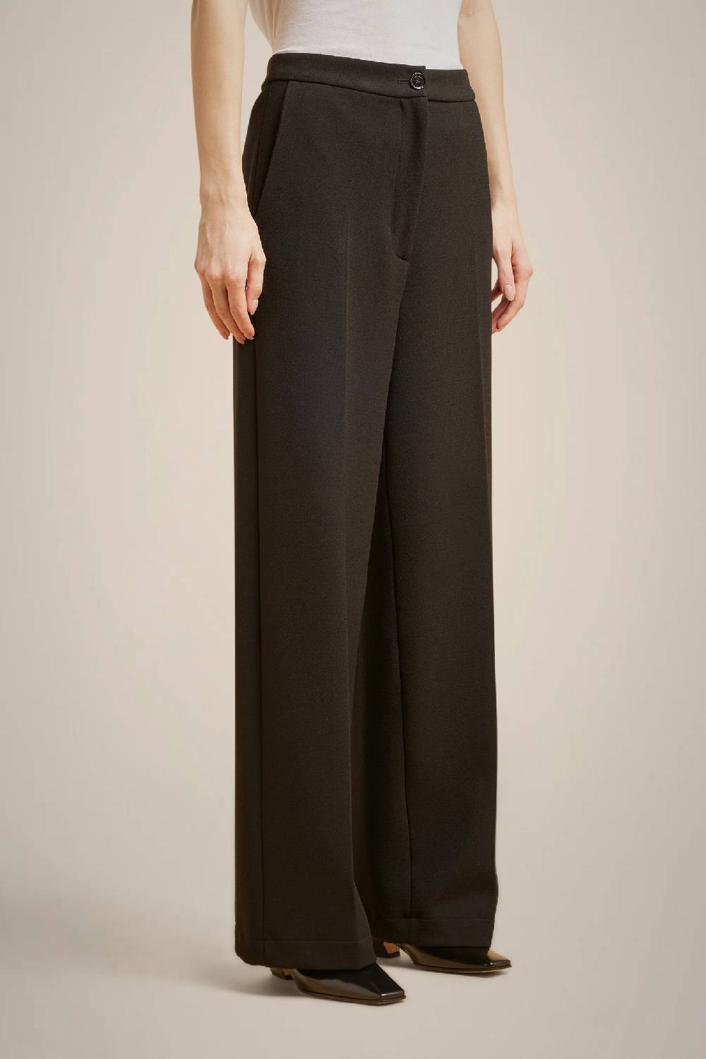 Liviana Conti PANTALONE GAMBA DRITTA W4LL4WM24Y69-0.38 Italia