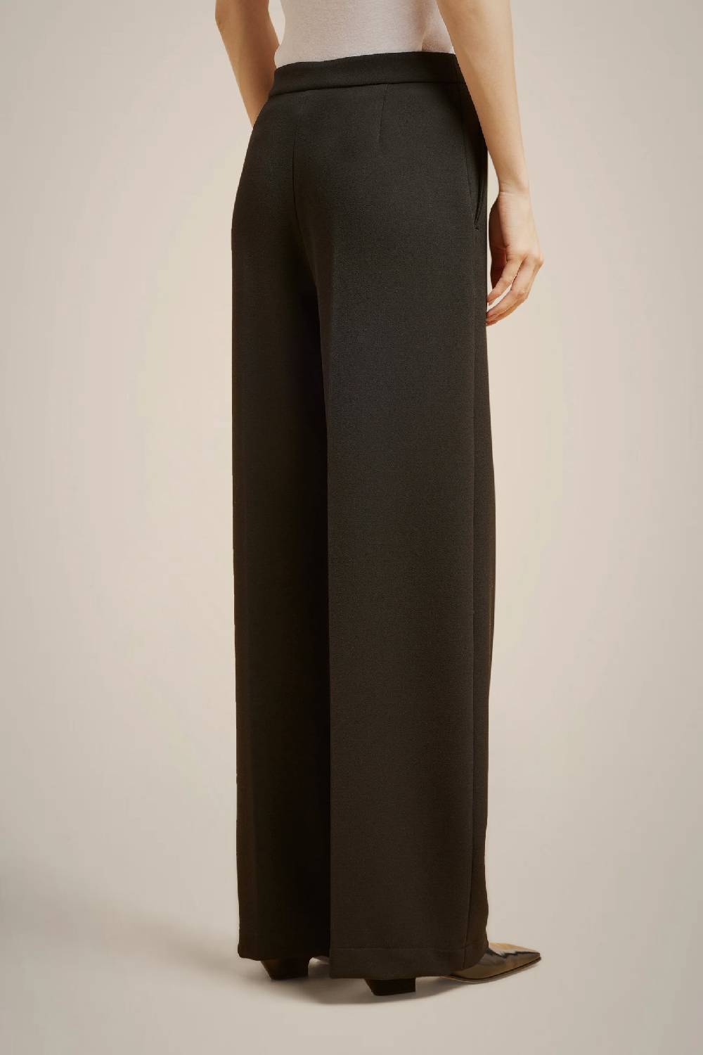 Liviana Conti PANTALONE GAMBA DRITTA W4LL4WM24Y69-0.38 Italia