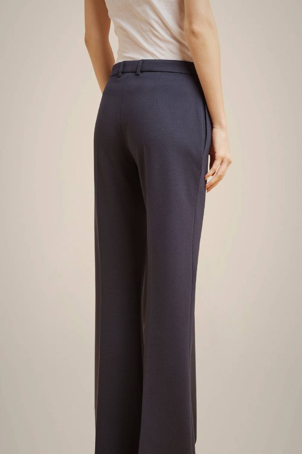 Liviana Conti PANTALONE A CAMPANA W4LL4WI55N08-0.38 2025