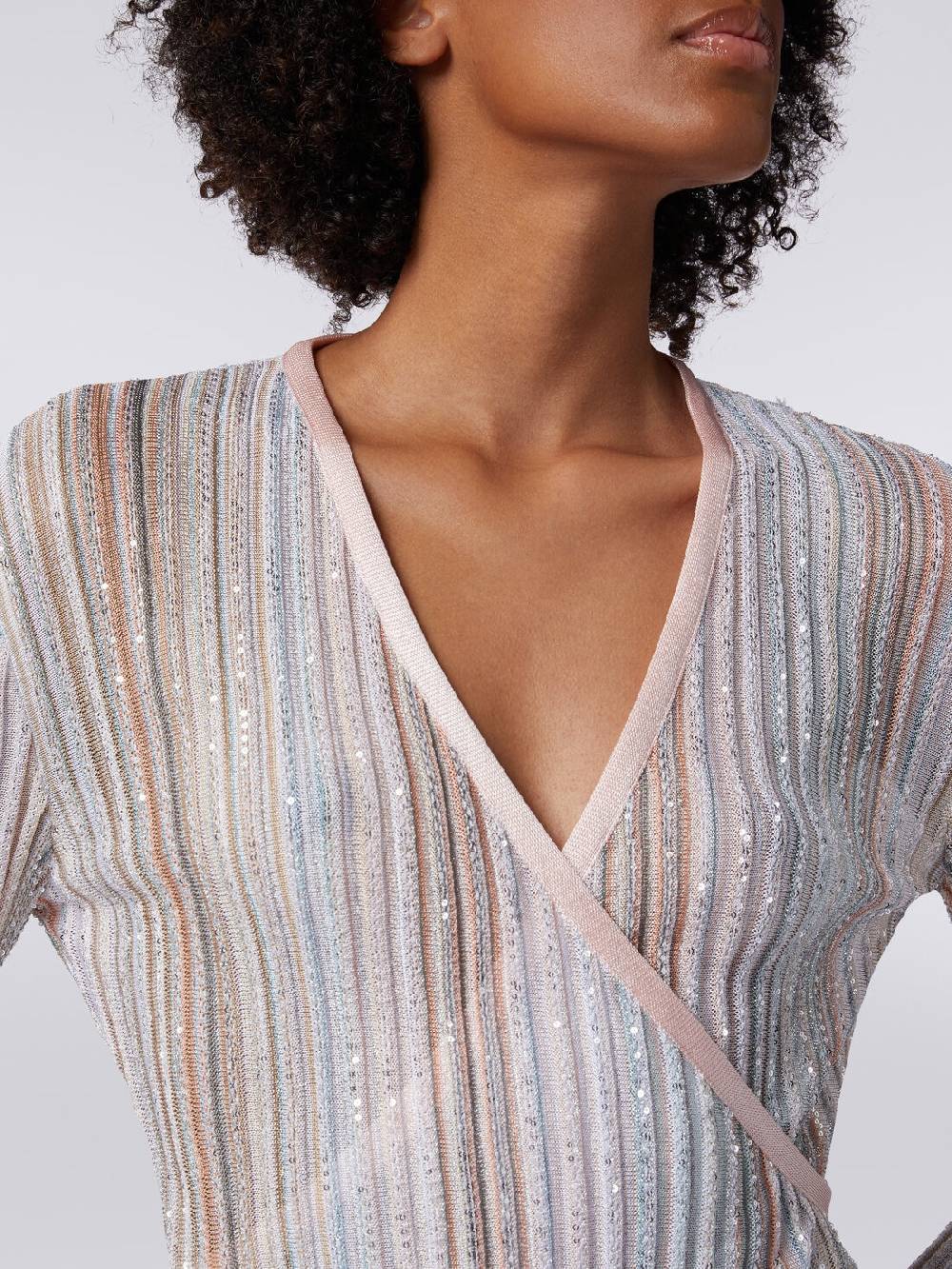 Missoni Abito lungo con chiusura a portafoglio e paillettes Hotsell