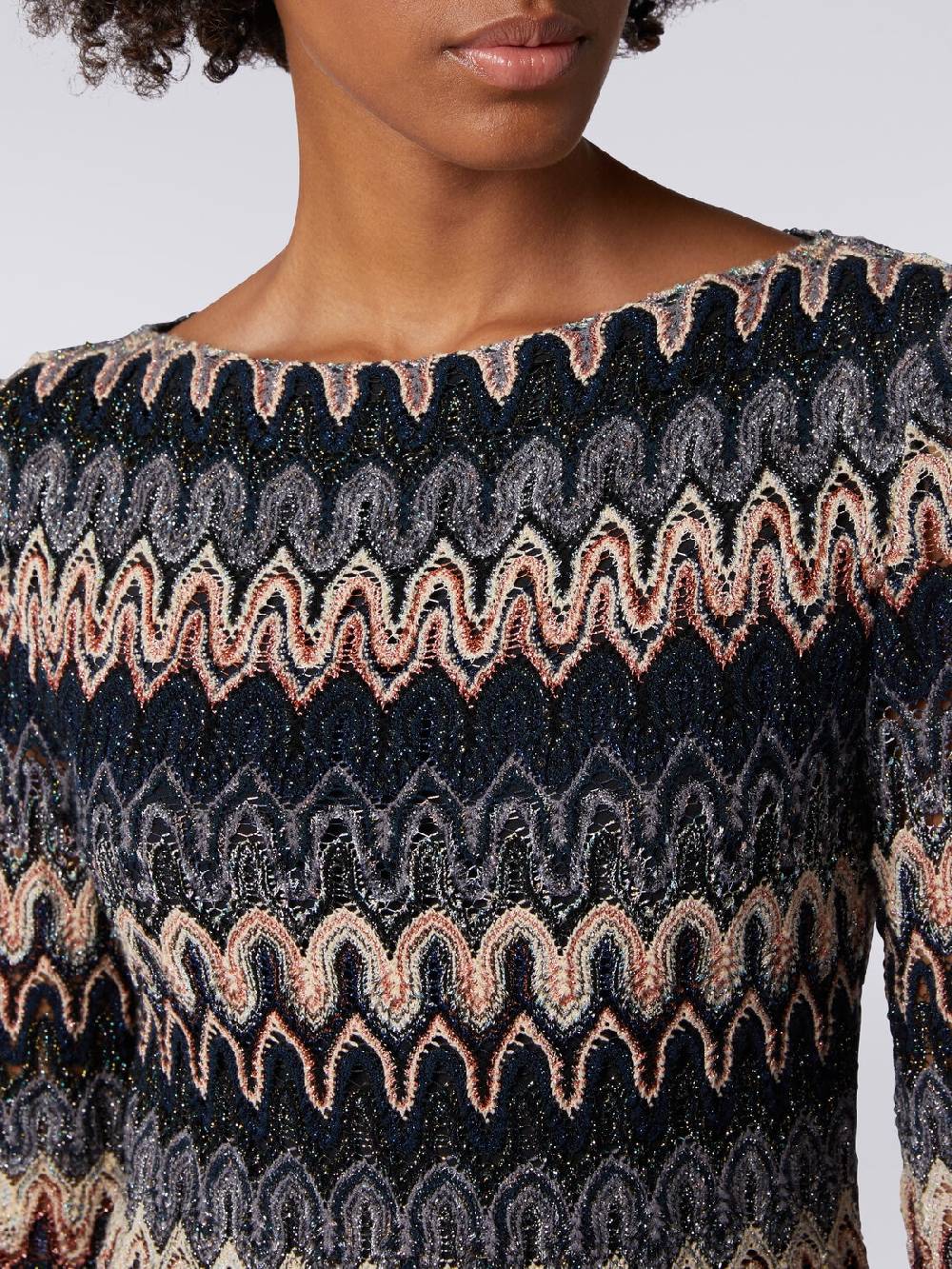 Missoni Mini-abito a maniche lunghe in misto viscosa motivo a onde Hotsell