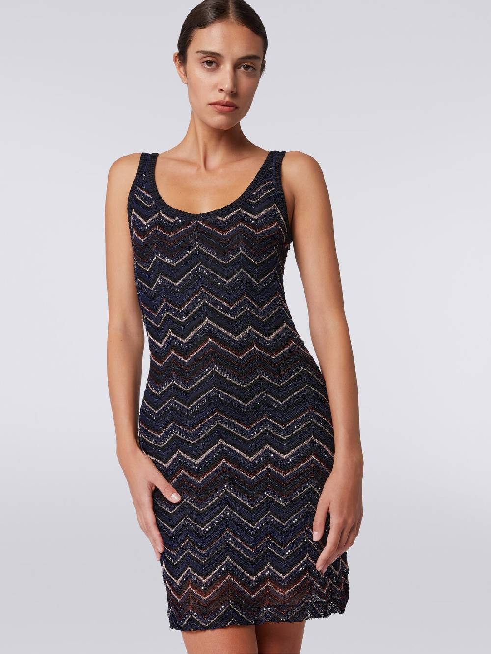 Missoni Mini-abito senza maniche in misto viscosa zig zag con paillettes Nuova