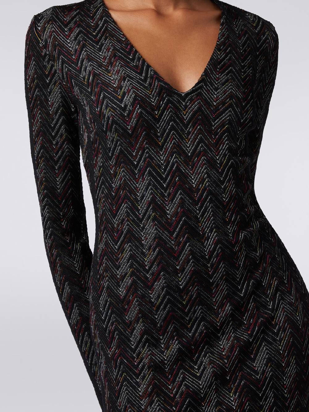 Missoni Abito lungo con scollatura a V in lana e viscosa zig zag Italy