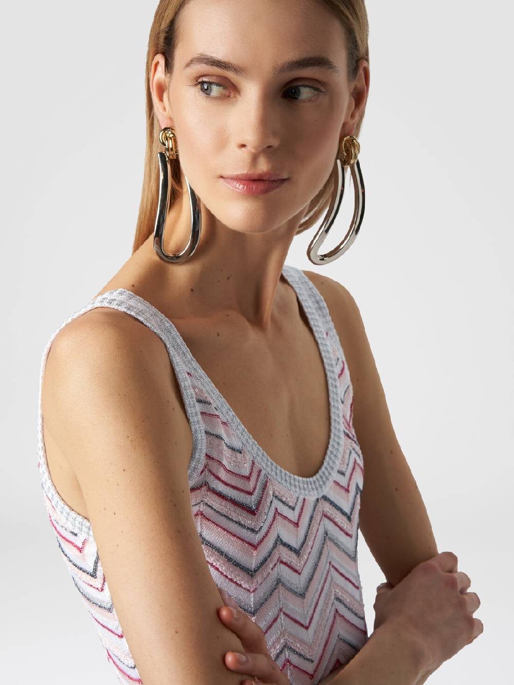 Missoni Mini-abito senza maniche in misto viscosa zig zag con paillettes Sconto