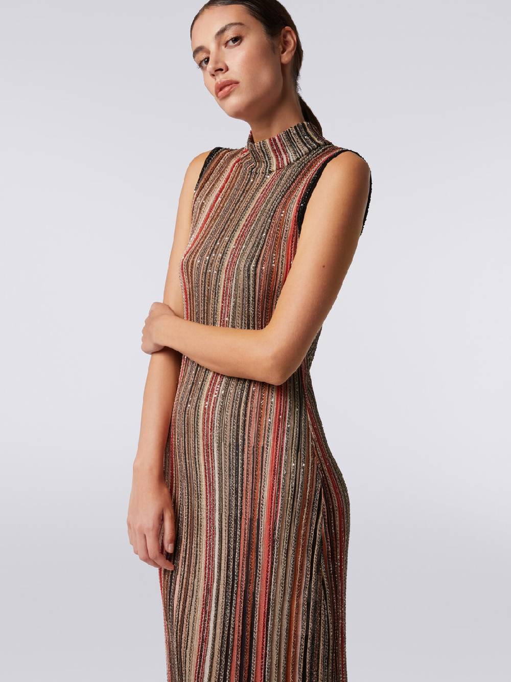 Missoni Abito lungo in maglia a righe verticali con paillettes 2025