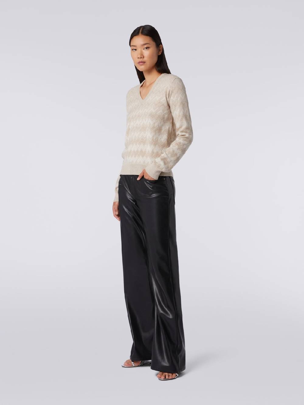 Missoni Pullover con scollo a V in cachemire con zig zag Offerta
