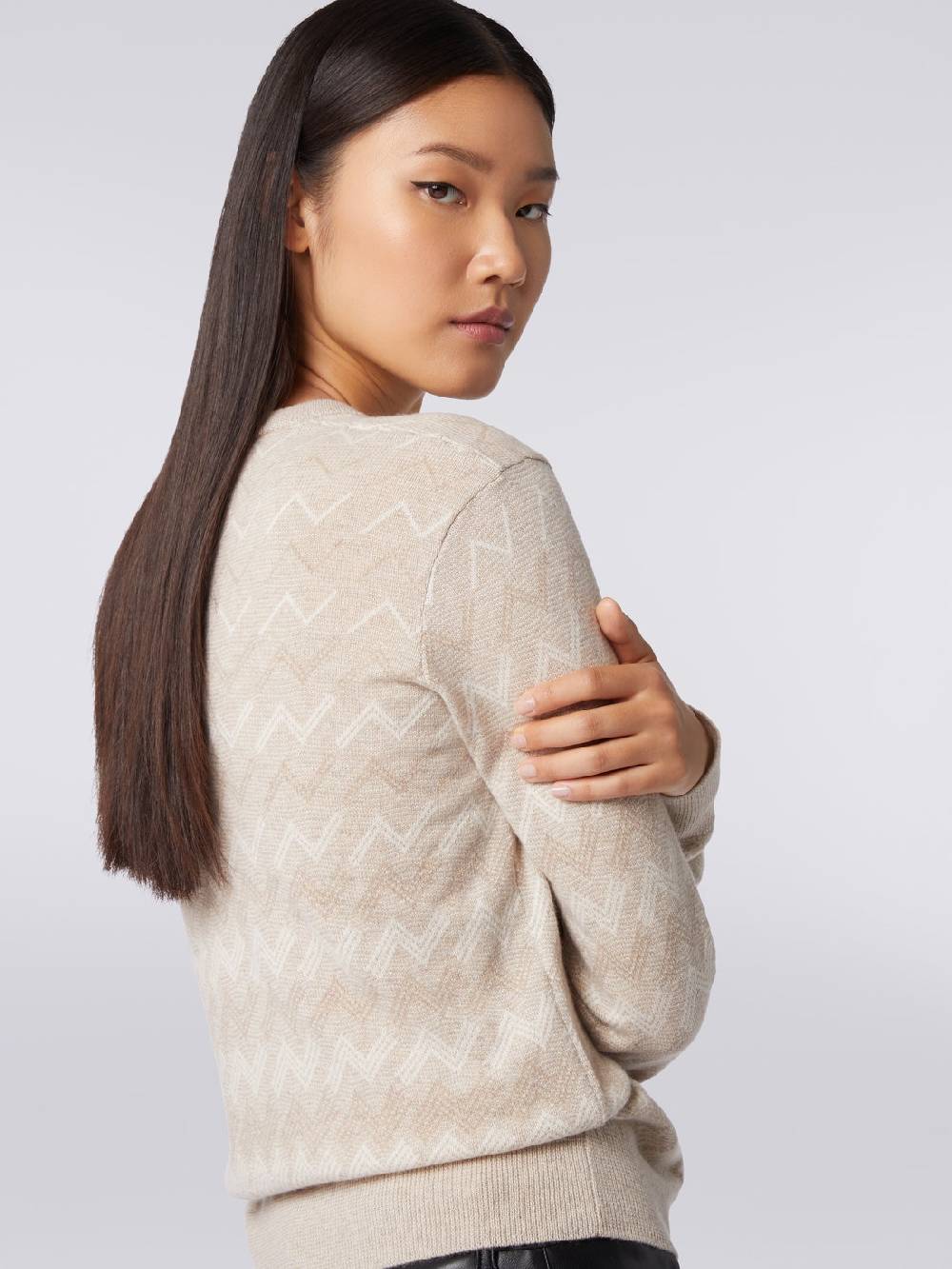 Missoni Pullover con scollo a V in cachemire con zig zag Offerta