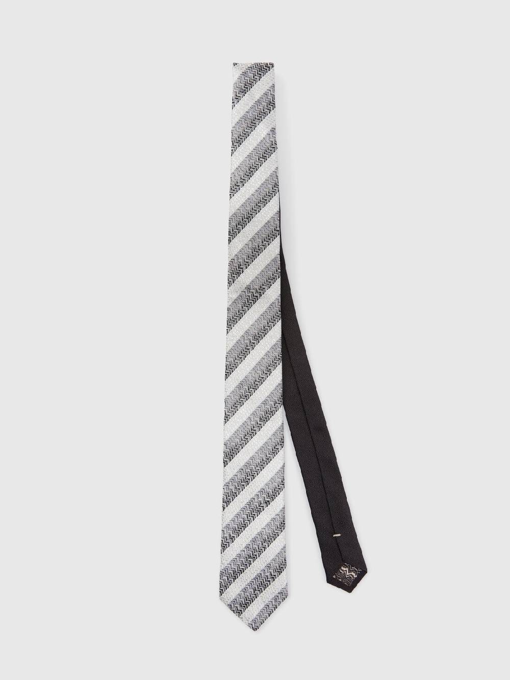 Missoni Cravatta in seta con motivo chevron Fino al 65% di sconto