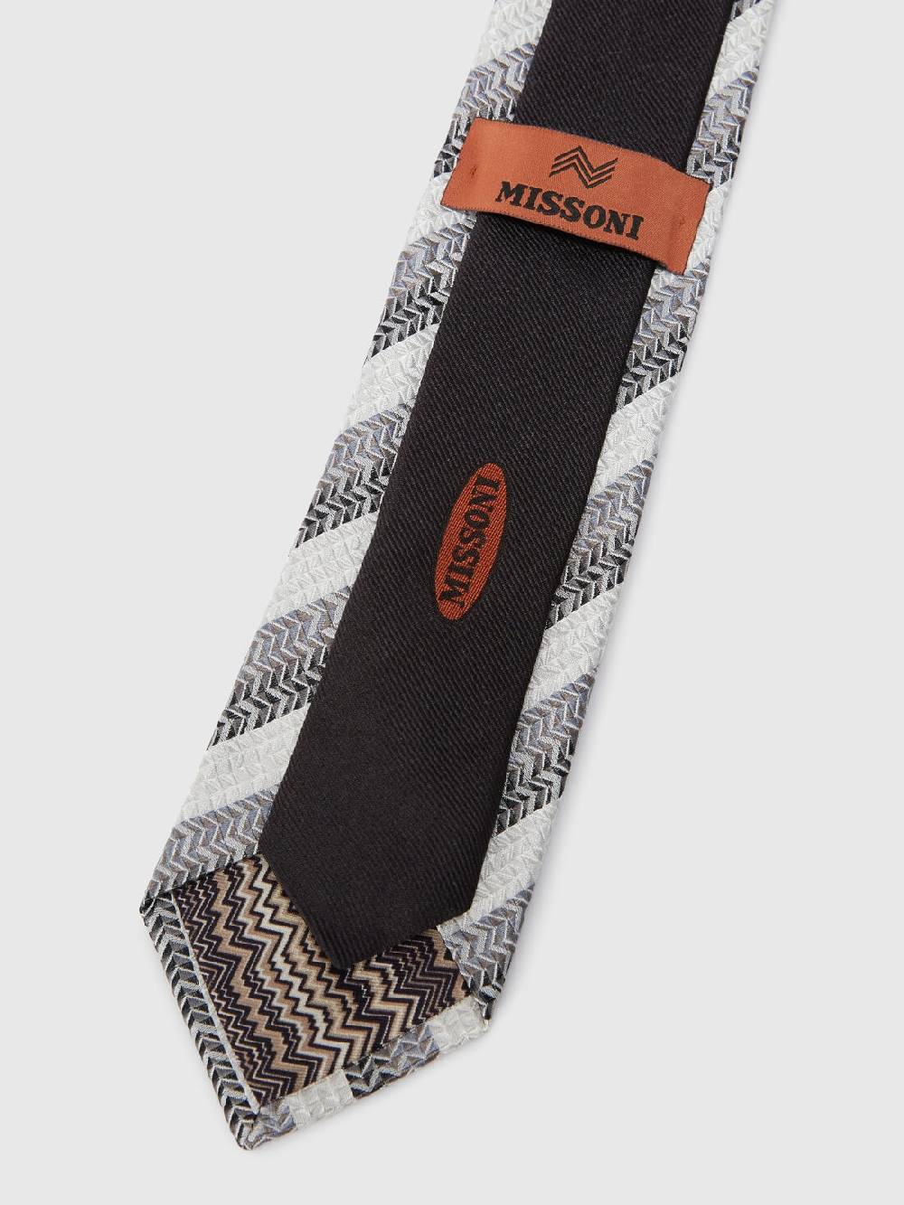 Missoni Cravatta in seta con motivo chevron Fino al 65% di sconto