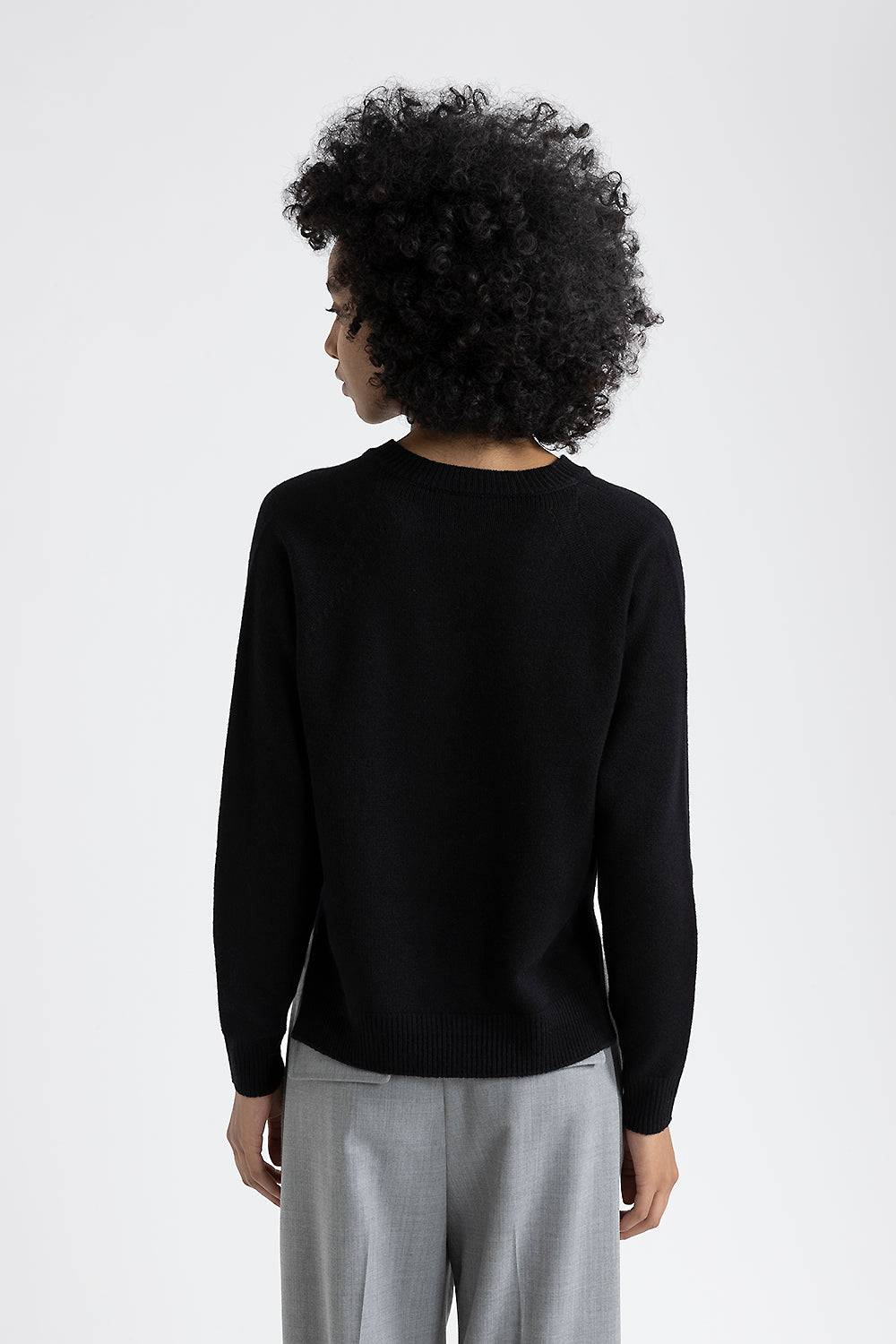 Peserico Maglia con scollo a V in lana, seta e cashmere Qualità