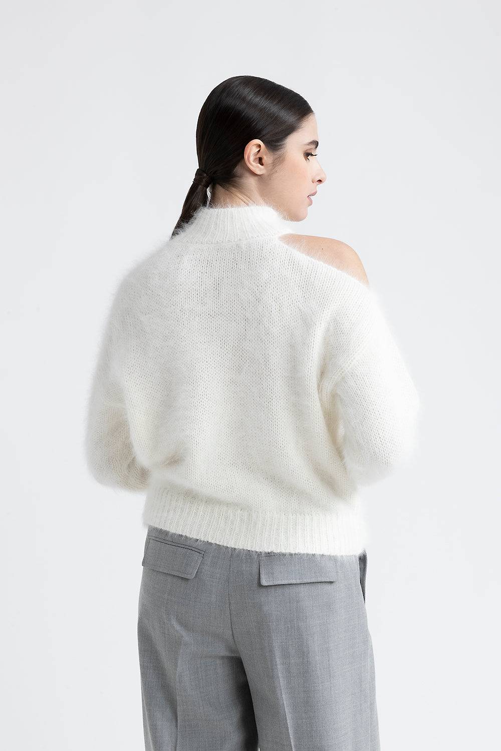 Peserico Maglia in lana d'angora con oblò sulla spalla Spedizione Gratuita