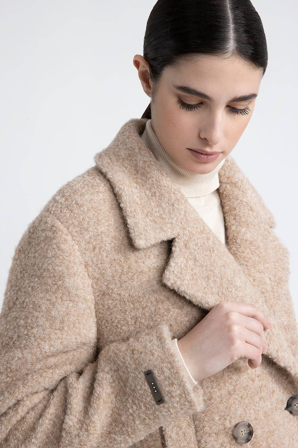 Peserico Blazer crop in panno bouclé di lana e alpaca Fino Al -60%