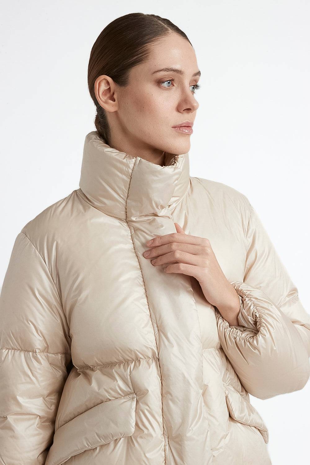 Peserico Piumino d'oca corto in nylon ultraleggero Sconto