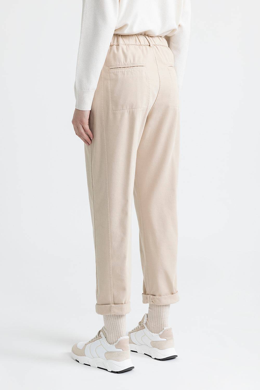 Peserico Pantalone carrot con pince in gabardina di cotone Qualità