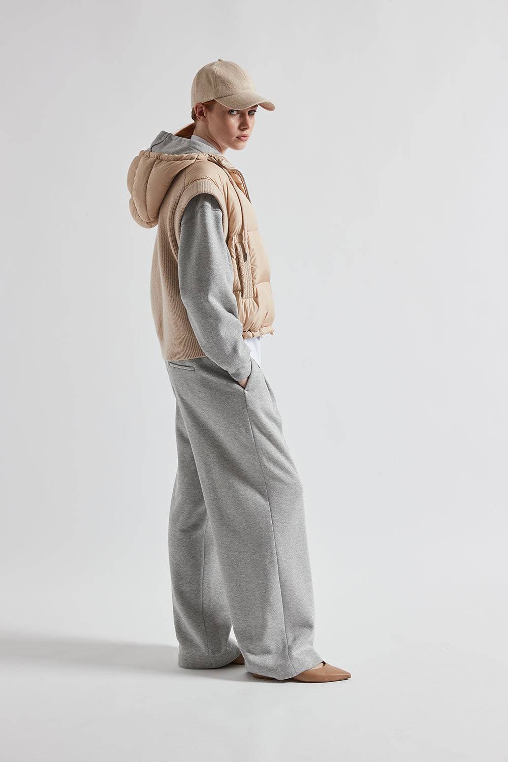 Peserico Gilet in piuma con cappuccio in lana e microfibra Italy