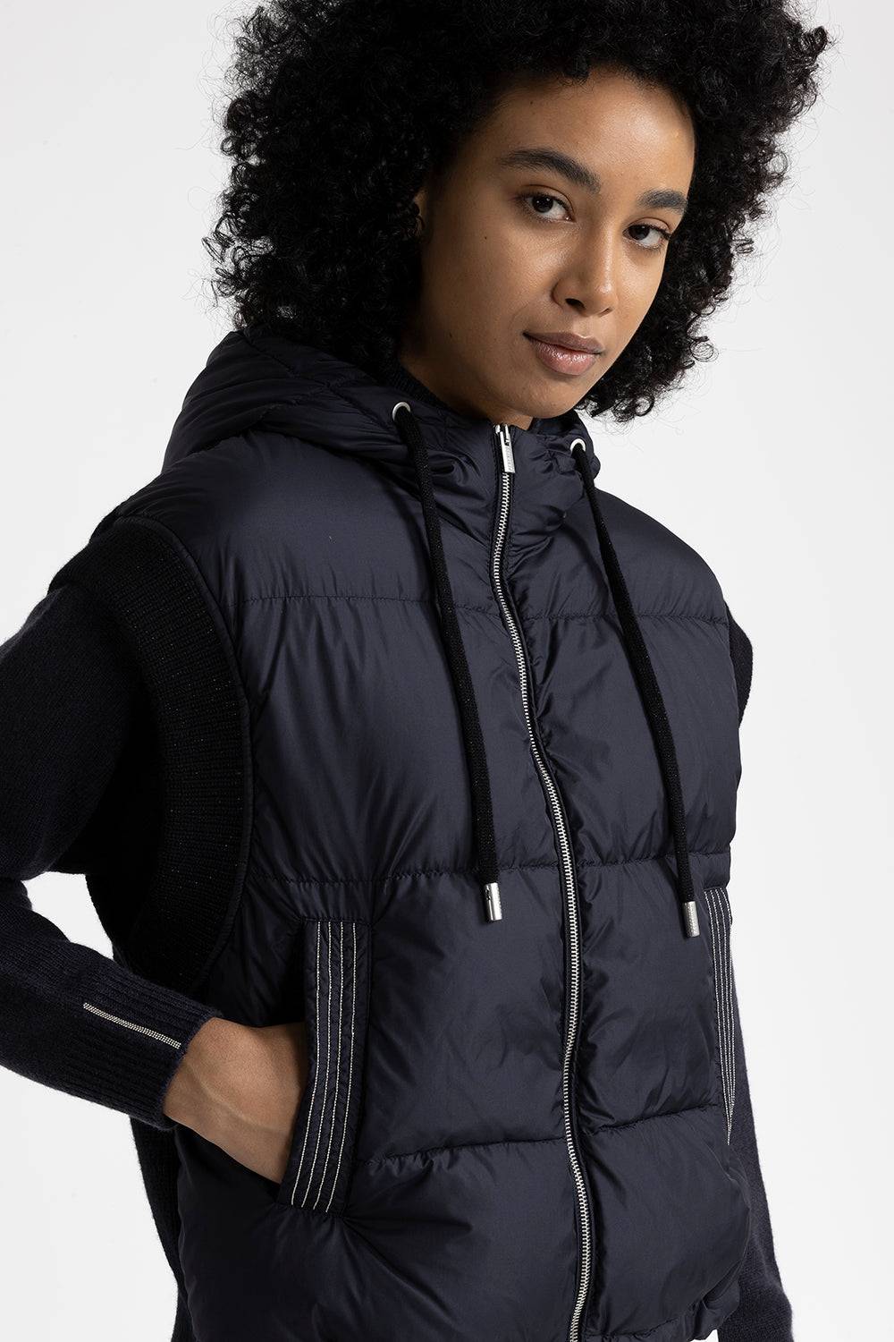 Peserico Gilet in piuma con cappuccio in lana e microfibra Italia