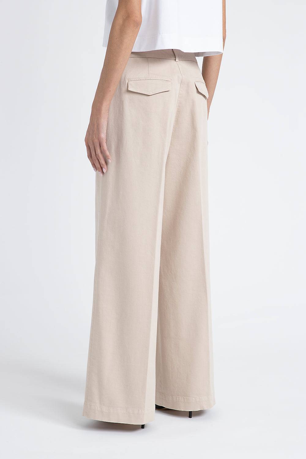 Peserico Pantalone gamba larga in gabardina di cotone In Vendita