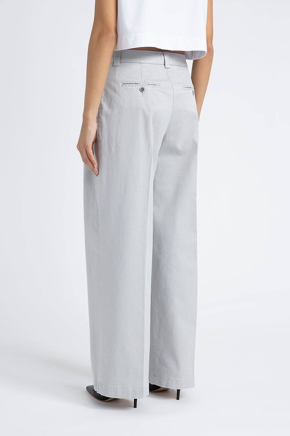 Peserico Pantalone con pieghe in gabardina di cotone seta e tencel Offerte