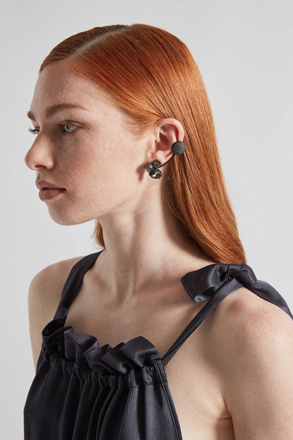 Peserico Ear Cuff con pietre lucenti Affare Del Giorno
