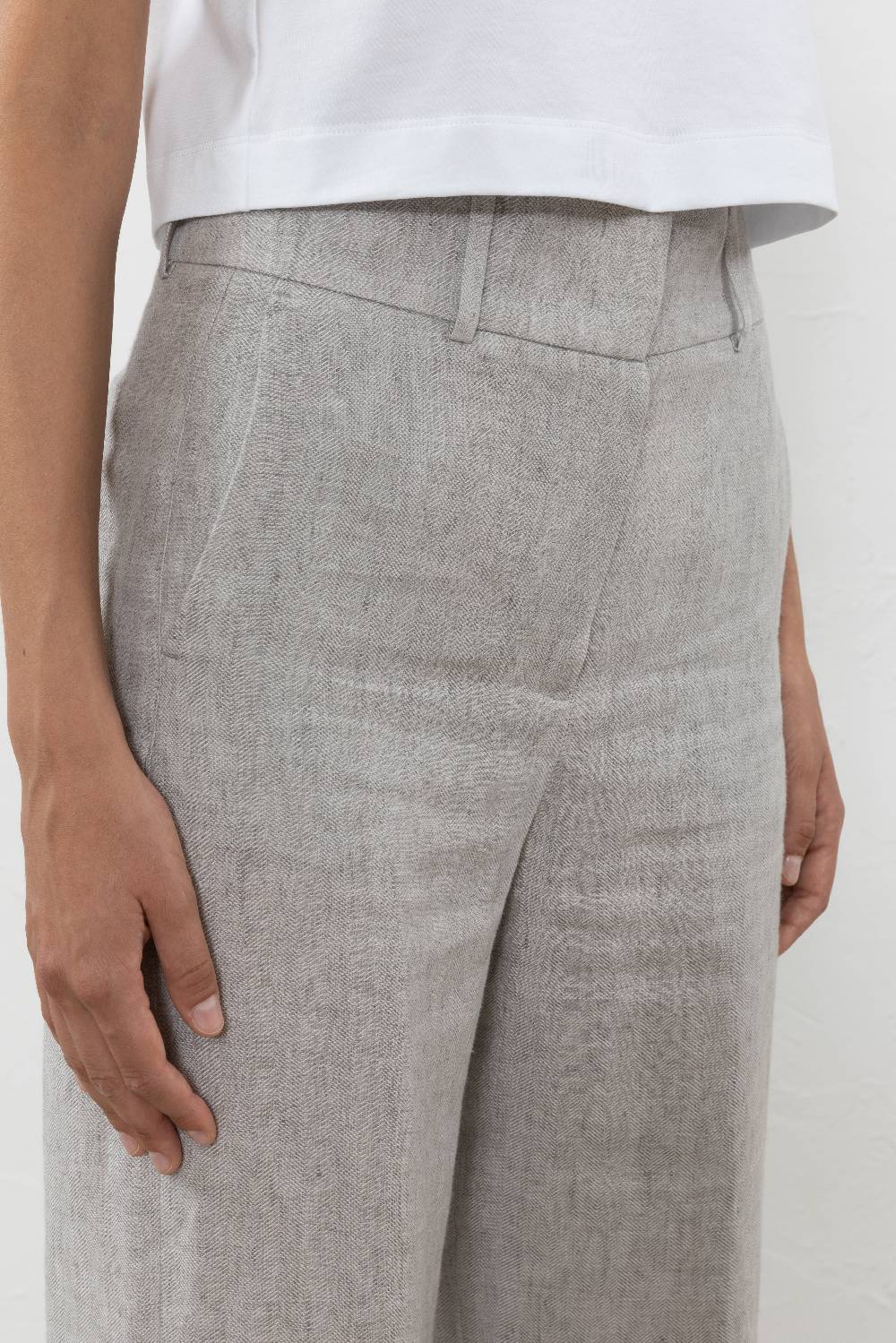 Peserico Pantalone in tela spinata di puro lino 2025