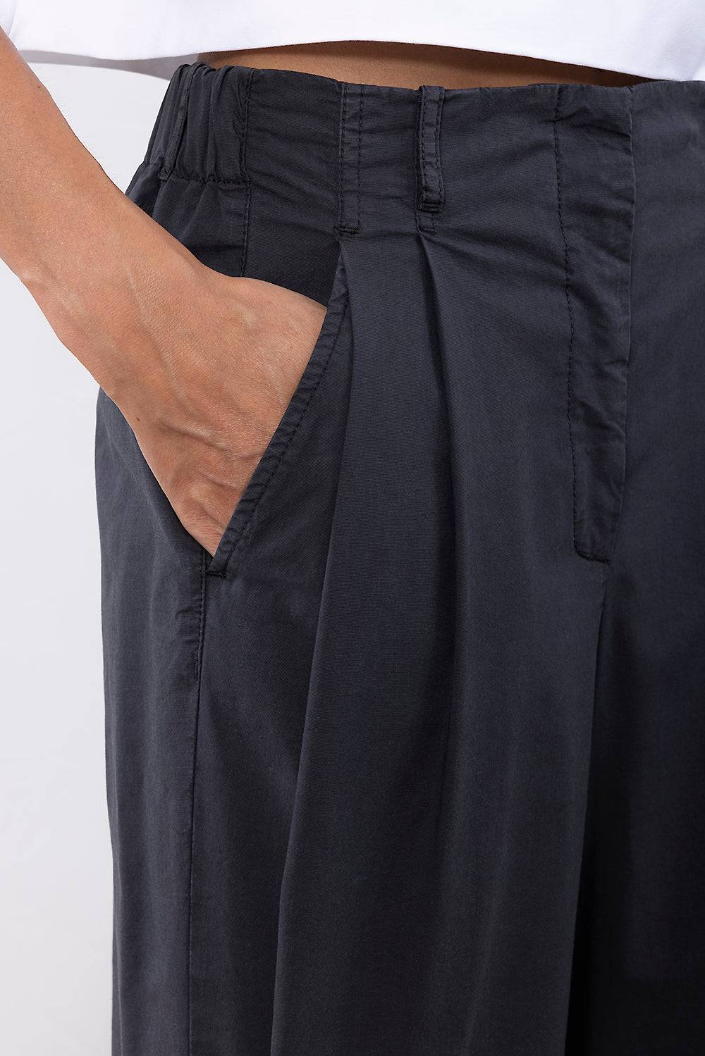 Peserico Pantalone in tela leggera di cotone e lyocell 2025