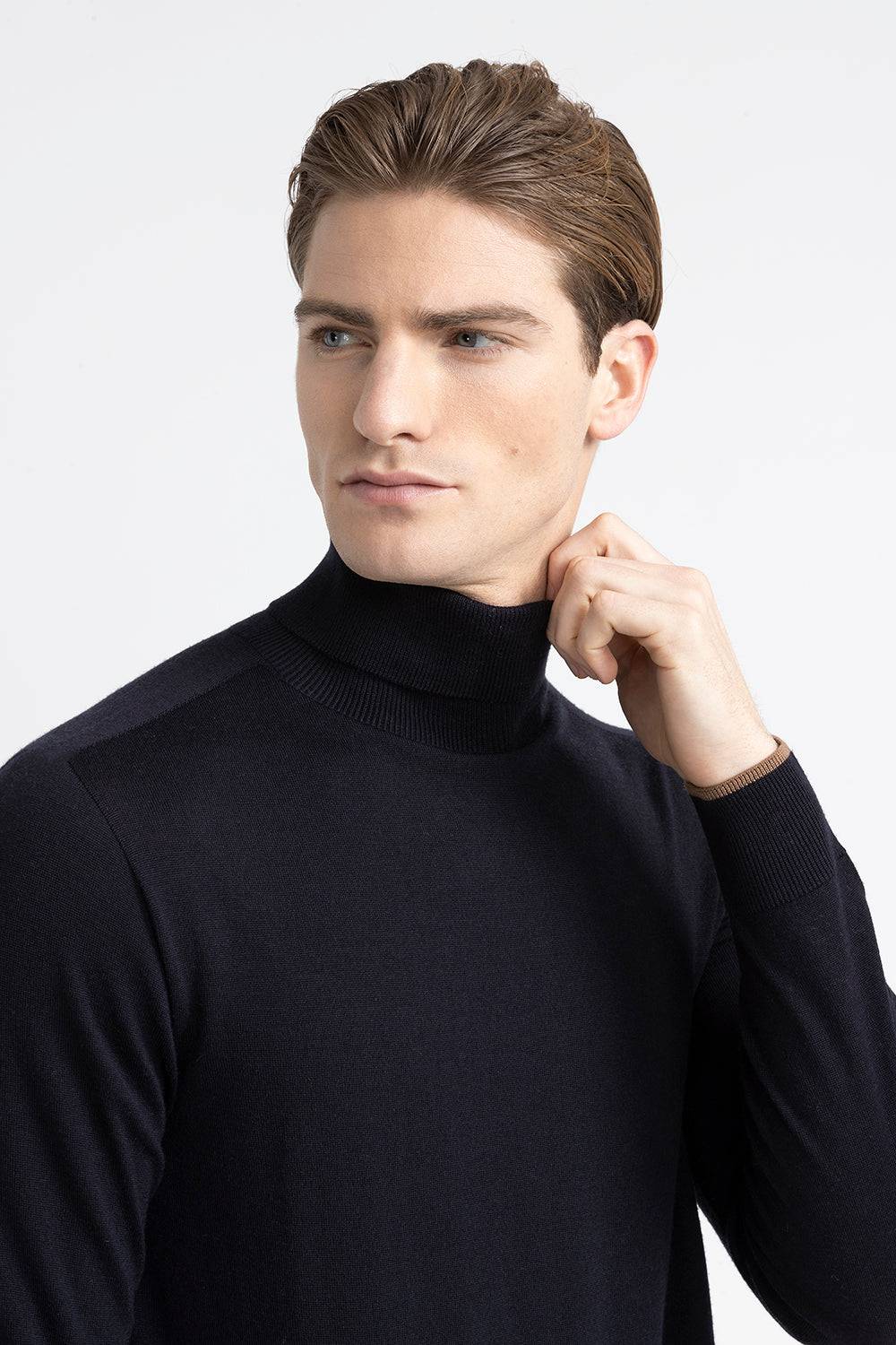 Peserico Maglia collo alto in pura lana vergine Fino Al -60%