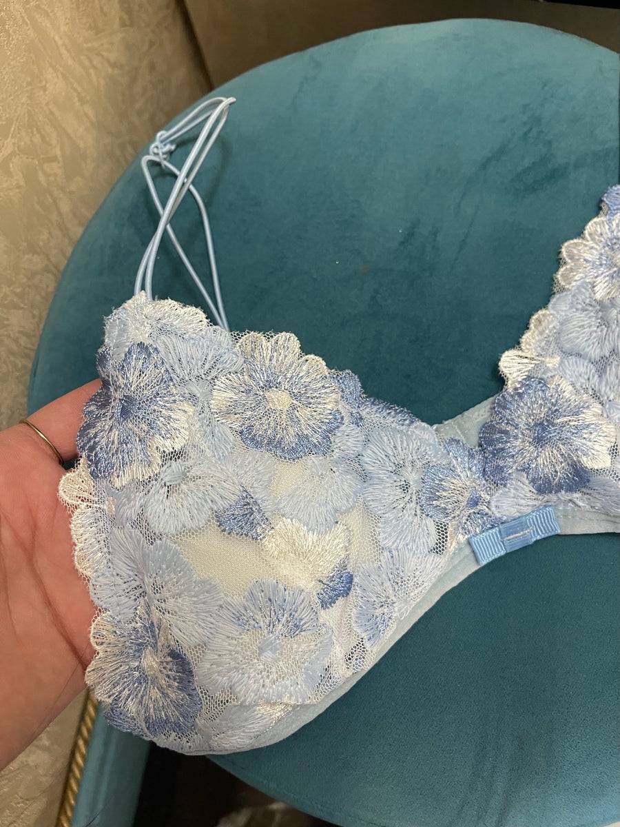 Lovely Sisters Bralette azzurra In Saldo