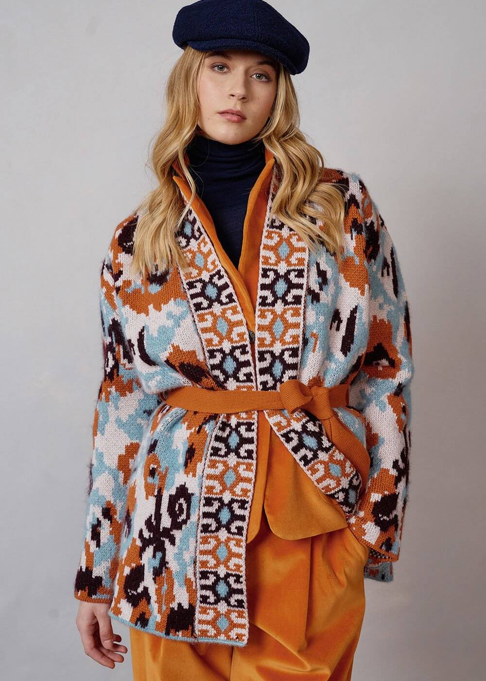 Luis Trenker Cardigan in maglia con cintura modello Luaisha In vendita